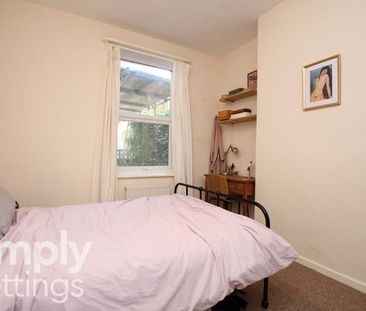 1 Bed property for rent - Photo 2