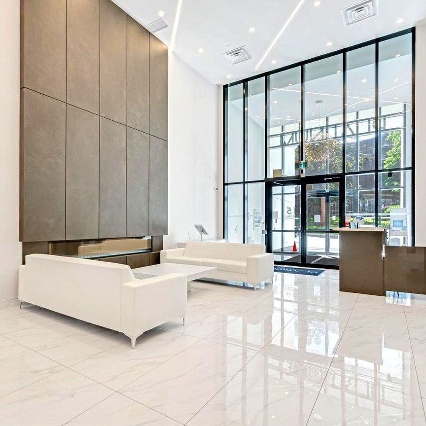 For Lease - 15 Queen Street Unit# 808, Hamilton, Ontario - Photo 1