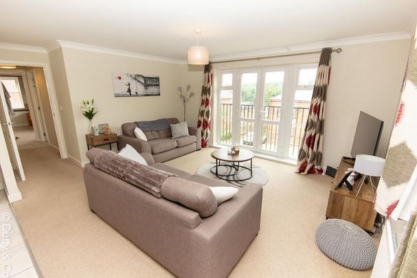 2 bedroom flat to rent - Photo 1