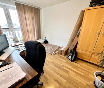 Kimber House, SO14 - Photo 2