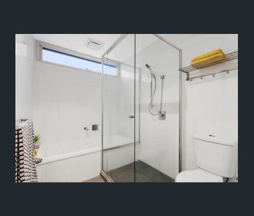 3 / 14 St Huberts Rd, Carnegie - Photo 1