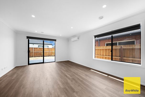 Brand New Dream Home in the Heart of Tarneit! - Photo 1