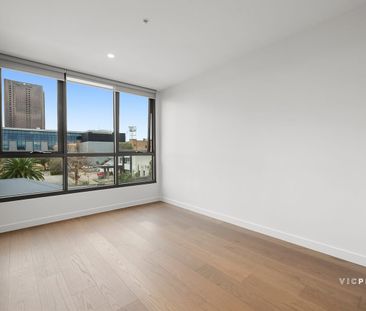 One bedroom with one carpark apartment at Box Hill Prime Location! - Photo 3