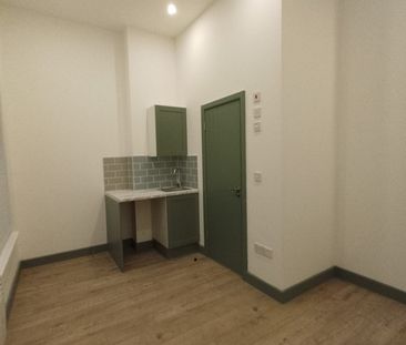 Studio Flat, Putney Hill, SW15 - Photo 1