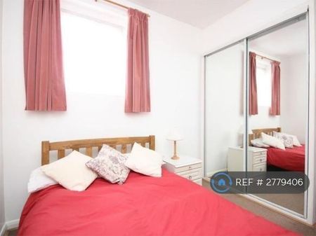 1 bedroom flat to rent - Photo 5