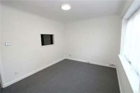 Nightingale Court, Shirley, SO15 - Photo 2