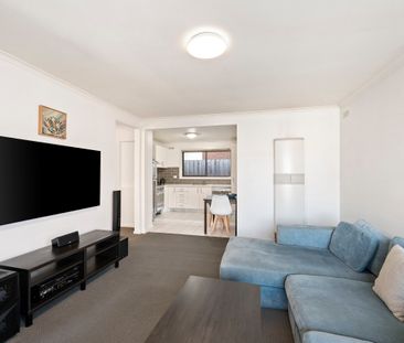 2/209 Rathmines Street, Fairfield VIC 3078 - Apartment For Rent | D... - Photo 1