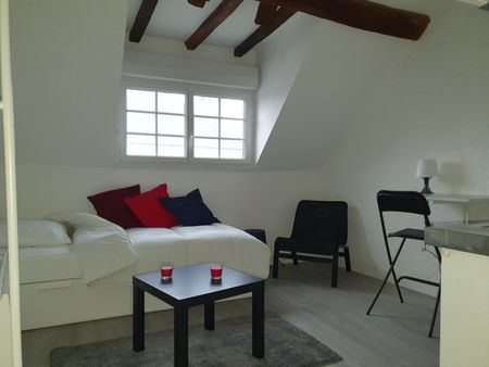 Location Appartement 1 Pièce 14 m² - Meublé - Photo 2