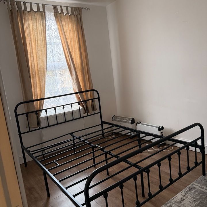 2 Bed Maisonette, Knotts Green Road, E10 - Photo 1