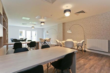 Button House, Hackbridge, Wallington, Sutton SM6 - Photo 3