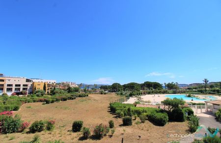Appartement pour 4 personnes avec piscine et accès direct à la plage situé aux marines de Gassin - Photo 2
