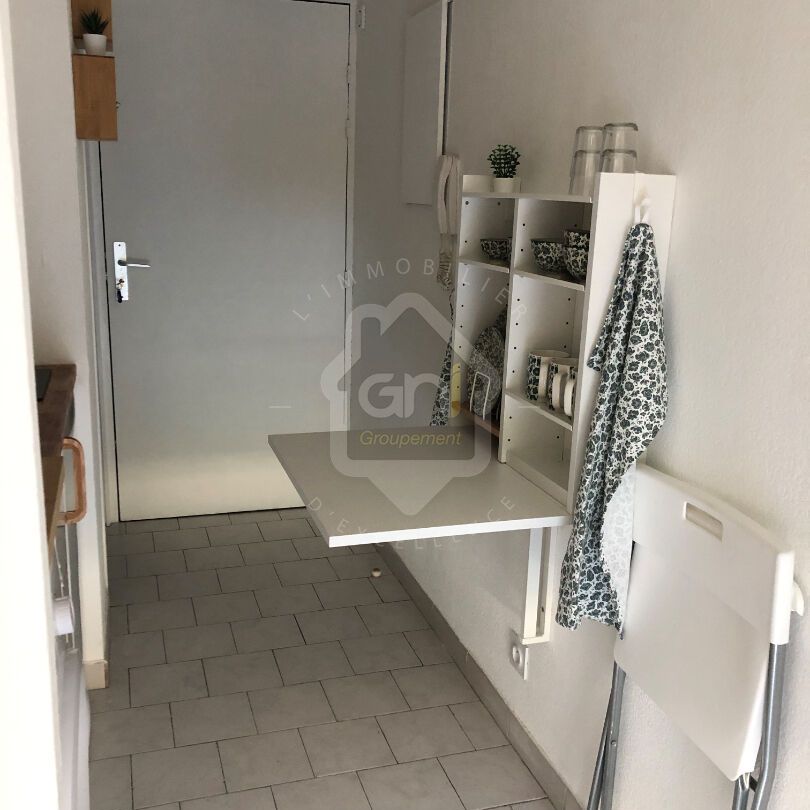 STUDIO avec terrasse " NIMES DHUODA ", - Photo 1