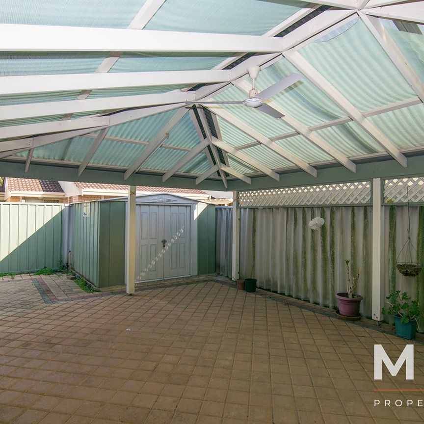 3 x 2 REAR VILLA IN SHELLEY - Photo 1