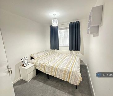 1 bedroom in a house share to rent - Photo 5