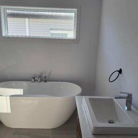 Magnifique Maison à louer neuve - La Chute - Photo 3