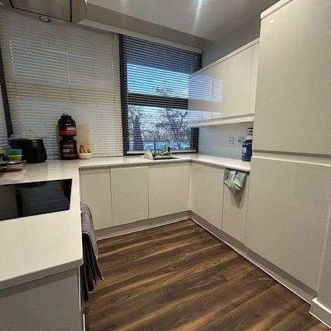 South Row, Centro, MK9 - Photo 1