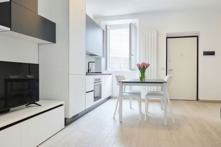 Via Raffaele Lambruschini, Milan, Lombardy 20156 - Photo 3