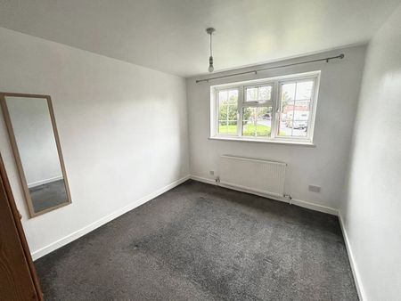 3 bedroom house to rent Belvoir Close, Ilkeston, Derbyshire, DE7 - Photo 3