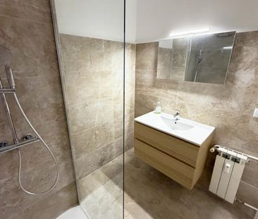 Location Appartement 2 pièces 62m² NICE 06000 - Photo 3