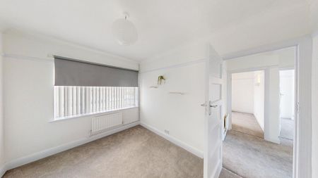 2 bedroom maisonette to rent - Photo 4