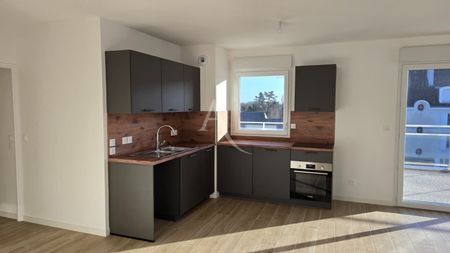 Location Appartement 5 pièces 112m² - Photo 3