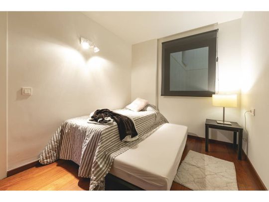 Piso de alquiler en Calle Bisbe Lorenzana, Eixample Nord - Photo 1