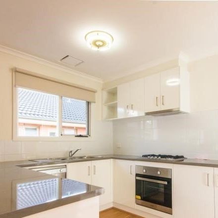 3 Bedroom Family Home - Photo 1
