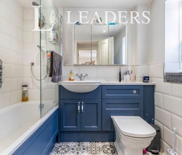 2 bedroom house to rent Albert Road, KT15 - Photo 4