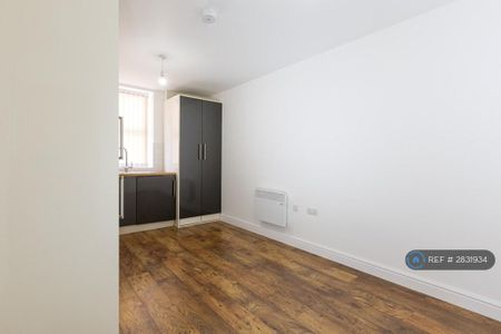 1 bedroom flat to rent - Photo 3