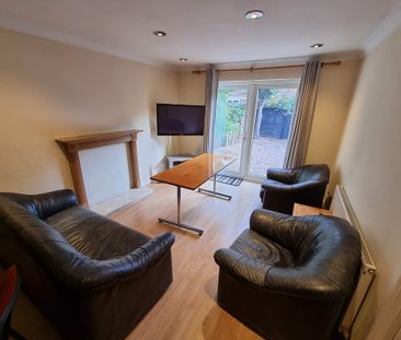 6 Bed Student Accommodation - Photo 1