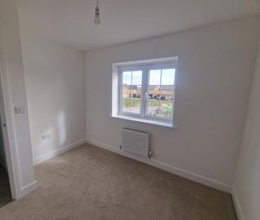 4 bedroom detached house to rent - Photo 6