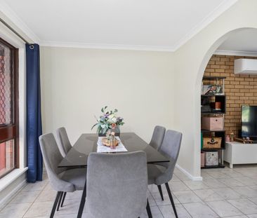 ARMADALE - 3x2 - LOCK UP GARAGE WITH STORAGE + 3 LIVING AREAS! - Photo 6