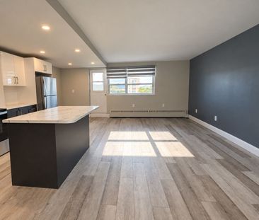 For Lease - 45 Paisley Boulevard Unit# 701, Mississauga, Ontario - Photo 1