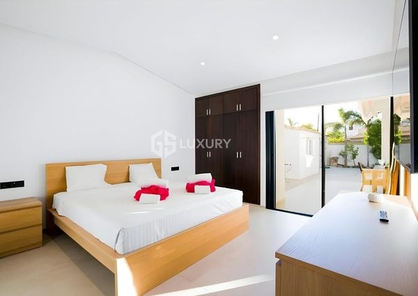 Arona, Canary Islands 38632