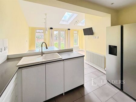 3 bedroom house to rent Bransdale Avenue, CV6 - Photo 2