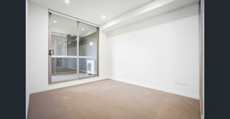 Modern Apartment Living in the Heart of Granville - Photo 4