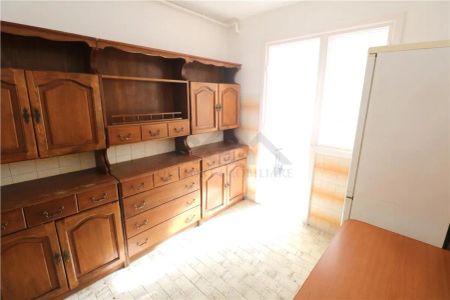 Apartament 3 camere, centrala proprie, Complexul Studentesc - Photo 5