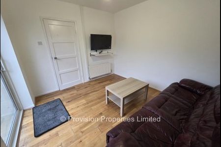 2 Bedroom House, Ghyll Road, Leeds - Photo 3