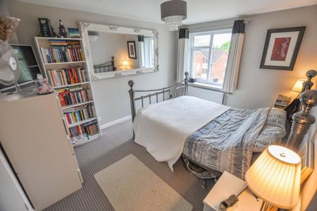 3 bedroom terraced house to rent - Photo 4