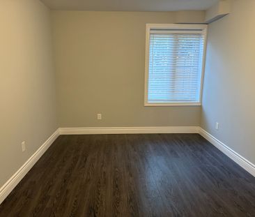 For Lease - 325 Bathurst Glen Drive Unit# Lower, Vaughan, Ontario - Photo 1