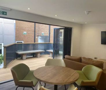 Silver 2 Bed Apartment - Photo 6