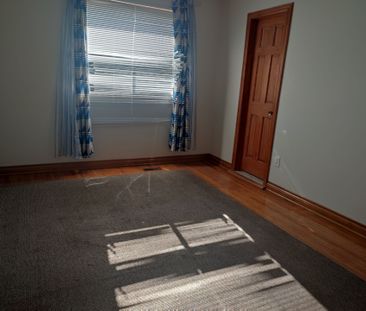 For Lease - 176 Conlins Road Unit# Main, Toronto, Ontario - Photo 3