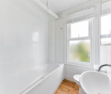 2 bedroom house to rent - Photo 2