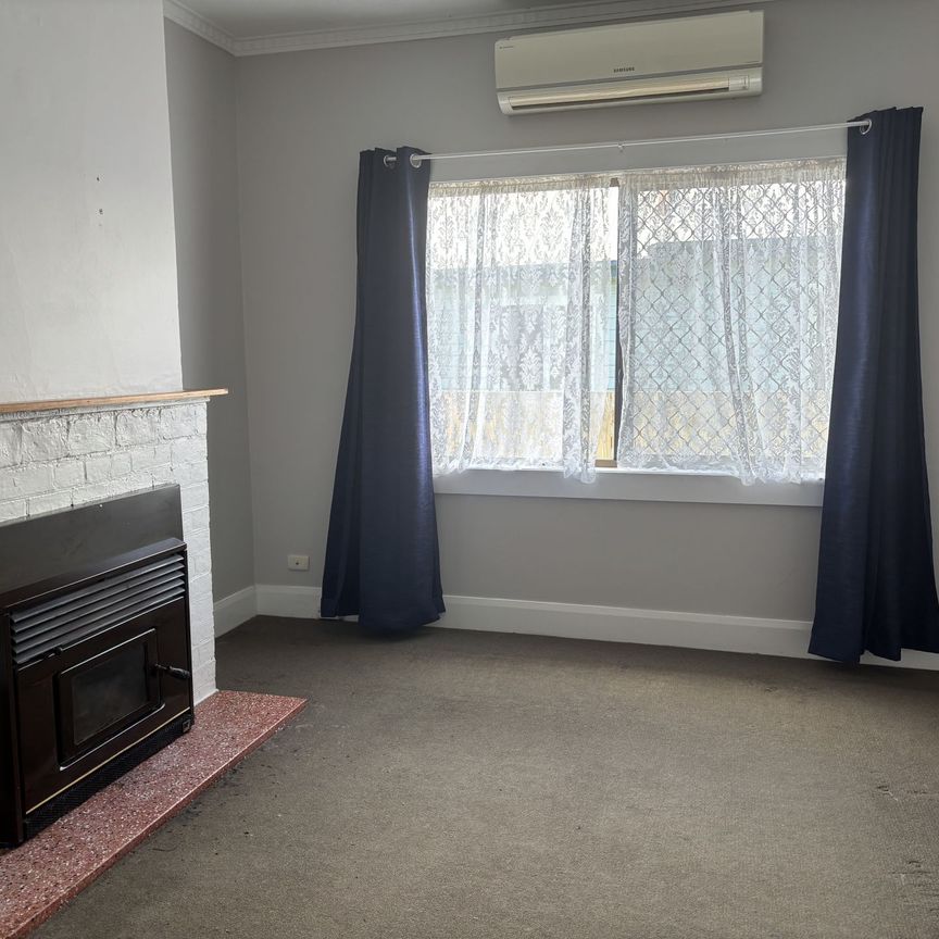 32 Elizabeth Street, Devonport TAS 7310 - Photo 1