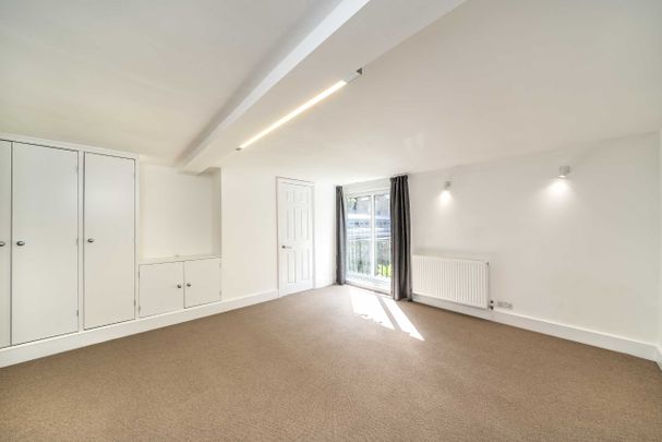 Portobello Road, Notting Hill, W11, London - Photo 1