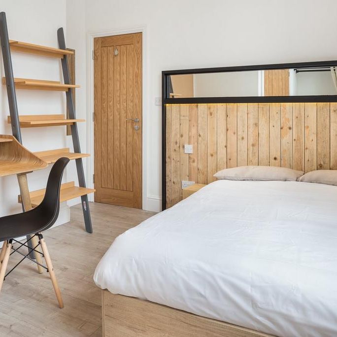 6 bedroom end of terrace house to rent - Photo 1