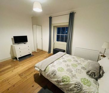 Pembroke Dock, Pembroke Dock, SA72 - Photo 2