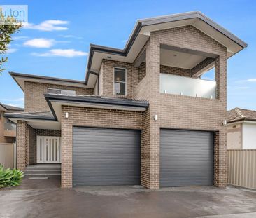 52 Doyle Rd, Revesby NSW 2212 - House For Rent | Domain - Photo 3