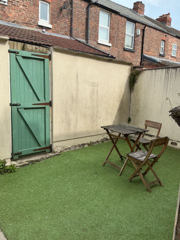 3 Bed Terraced House, Ramilies Road, L18 - Photo 2