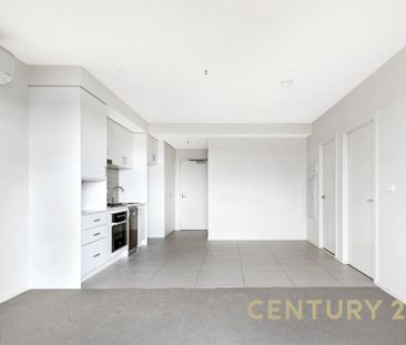 Stylish 1-Bed in Prime Location - Photo 4